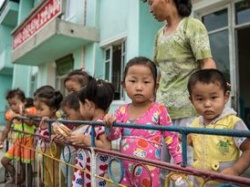 Gorączka i przekrwione oczy. Koreańskie dzieci zapadają na nieznaną chorobę