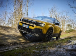 Jeep Avenger najlepiej sprzedającym się elektrycznym B-SUV-em we Włoszech – marzec 2024