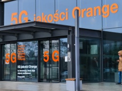 Orange: taniej 5G ze smartfonem. Jest też nowa okazja na światłowód