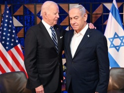 Prezydent USA rozmawiał z premierem Izraela. Wezwał do natychmiastowego zawieszenia broni