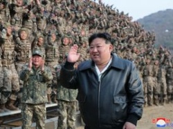 Armia Kim Dzong Una wymachuje szabelką. Zagrożenie jest realne?