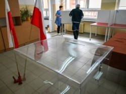 Wybory samorządowe: Ruszyło głosowanie