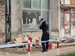 Zarzut potrójnego zabójstwa dla Ukraińca. Chodzi o ciała znalezione w warszawskiej kamienicy