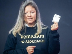 Aktywistka aborcyjna przerwała wywiad Bochenka. 