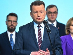 Błaszczak: Pakt migracyjny stanowi zagrożenie dla Polski