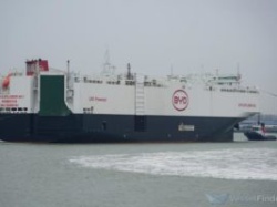 Chińczycy kupują ogromne statki spalinowe. Muszą mieć czym przewozić tę całą elektromobilność
