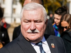 Wałęsa ma konkretną podpowiedź dla Tuska. „Wszelkimi siłami budować solidarność”