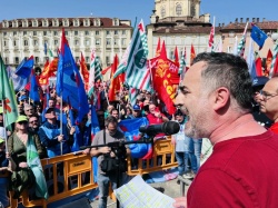 Protest pracowników Stellantis w Turynie: „Żądamy prawdziwego ożywienia naszej fabryki”