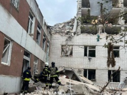 Rosja zaatakowała Czernihów. Eksplozje w mieście, zniszczone budynki