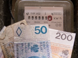 Ministra o bonie energetycznym i mrożeniu cen prądu: dla wszystkich gospodarstw domowych