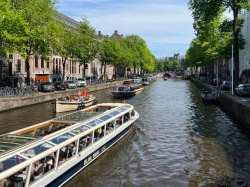 Amsterdam broni się przed nadmiarem turystów. Radykalny krok samorządu