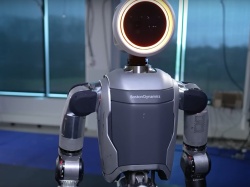 Powstał nowy humanoidalny robot. Jest „przerażająco sprawny” i bardziej ludzki