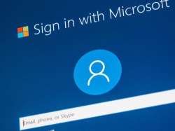 Microsoft chce, byś używał swojego konta. Będzie cię nękał powiadomieniami