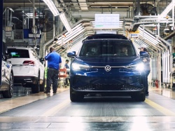 Volkswagen podpisał umowę z Chińczykami. Nowe auta będą o połowę tańsze