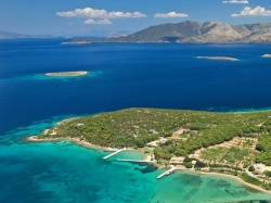 Marzysz o prywatnym raju? Grecja sprzedaje jedną ze swoich wysp