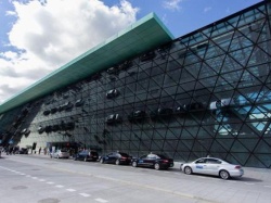 Krakowskie lotnisko coraz bliżej drugiego pasa startowego i nowego terminalu