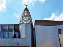 Zbierają środki na meczet w Warszawie. W tle kontrowersyjny islamski kaznodzieja