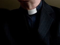 CBA zatrzymało księdza z parafii w Warszawie. Jest podejrzany o oszustwa podatkowe i przywłaszczenie