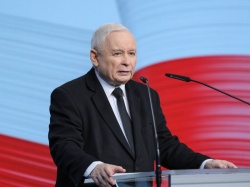 Kaczyński nie zostawił suchej nitki na expose Sikorskiego. „Polska nie będzie państwem”