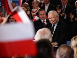 PiS oficjalnie zatwierdził listy do PE. Kamiński, Kurski i Obajtek wśród 