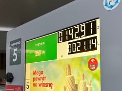 Ceny paliw. Uwaga, kierowcy, wjeżdżają promocje