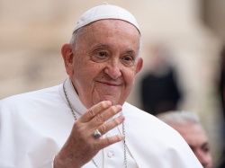 Pierwszy raz w historii papież weźmie udział w szczycie G7. Premier Włoch cytuje Jana Pawła II