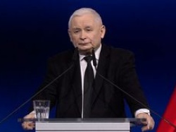 Kaczyński przemawia na konwencji PiS. 
