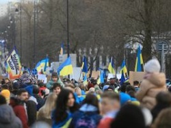 Co dalej z ukraińskimi paszportami? Ekspert: Ukraińcy robią wszystko, żeby nie wracać do siebie