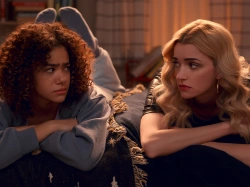 Ginny & Georgia - ruszyła produkcja 3. sezonu! Netflix pokazał zdjęcia zza kulis