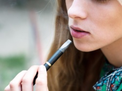 Toksyczne metale w ciałach nastolatków. Winne e-papierosy?