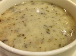 Tę zupę pieczarkową robię z przepisu babci. Jest idealnie kremowa dzięki 1 składnikowi