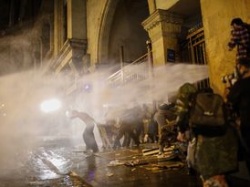 Protest w Tbilisi. Parlament uchwalił kontrowersyjną ustawę