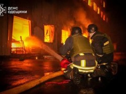 Atak rakietowy na Odessę. Budynek stanął w płomieniach, są ranni
