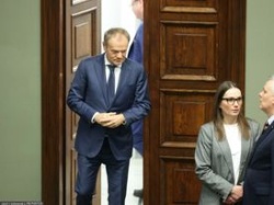 Węgierski dziennik krytykuje polski rząd. 