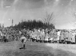 Cudem uratowane kobiety. Brygada Świętokrzyska i wyzwolenie niemieckiego obozu w Holiszowie