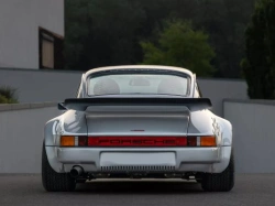 To jest pierwsze w historii Porsche 911 Turbo. Po latach powróciło do idealnego stanu