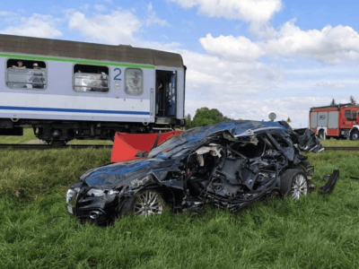 Tragiczny wypadek na torach, nie żyje kobieta. W akcji śmigłowiec LPR