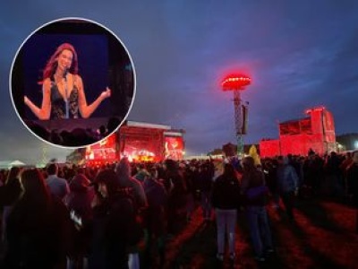 Open'er 2024. Udało się! Dua Lipa dała koncert w Gdyni. Bez ewakuacji, ale nie bez deszczu