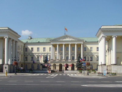 „Strefa wolna od chrześcijan”. Młodzież Wszechpolska przed stołecznym urzędem