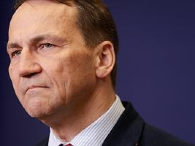 Radosław Sikorski skomentował wizytę Victora Orbana w Rosji. Wskazał na traktaty Unii Europejskiej