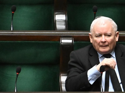 To jego Kaczyński powinien wystawić w wyborach prezydenckich? Zaskakujące wyniki sondażu