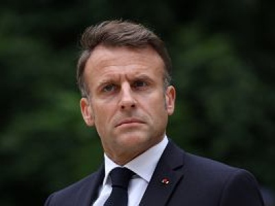 Wybory parlamentarne we Francji. Jest komunikat Pałacu Elizejskiego, ale Macron milczy