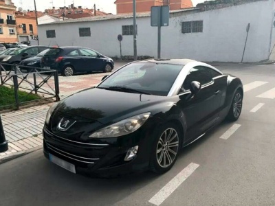 Peugeot RCZ 2.0 HDi z przebiegiem 580 tys. km. Francuskie coupe szuka nowego właściciela