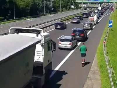 Hulajnogą pod prąd na autostradzie A6. Ten wybryk kosztował go 5 tysięcy