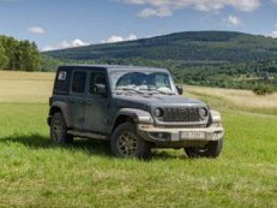 Pierwsza jazda: na Camp Jeep pojechałem odświeżonym Jeepem Wranglerem 2.0. Zmiany drobne, ale na duży plus