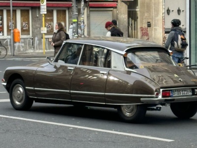 Zamiast czekać aż oni naprawią drogi, zmień swój samochód na Citroëna