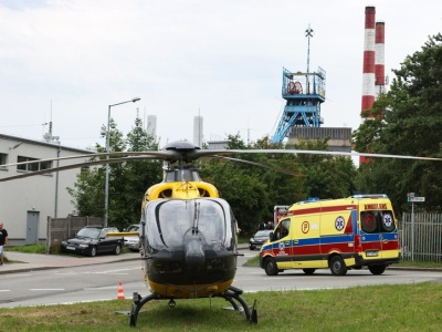 Rydułtowy. Odnaleziony górnik przetransportowany do szpitala