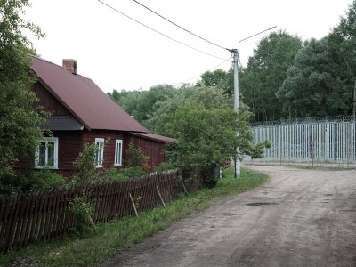 Młodzież zaatakowała żołnierzy, mieszkańcy Wyczółek oburzeni. „Chamstwo zrobili dla wioski”