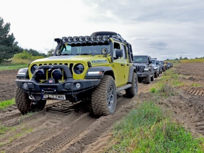 Jeep Academy w Jurze Krakowsko-Częstochowskiej. Sprawdź siebie i swojego Jeepa