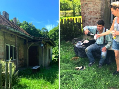 Polacy remontują stary dom w gaju. 